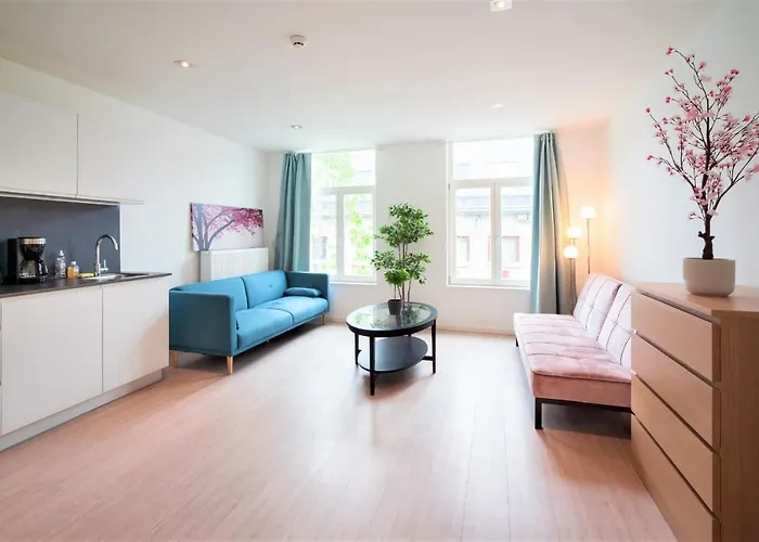 The Fashion Street Apartments